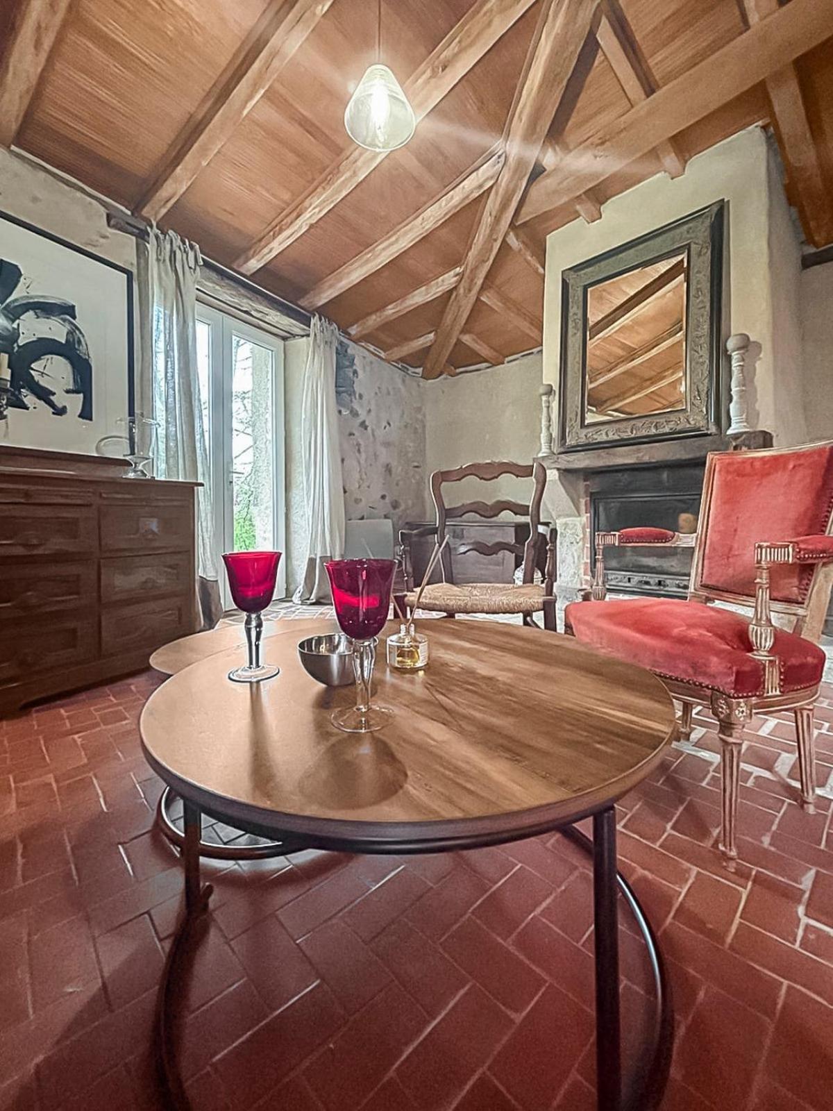 Le Clos Des Ecorcins - Terrasse - Parking Prive Saint-Amand-sur-Sevre Экстерьер фото